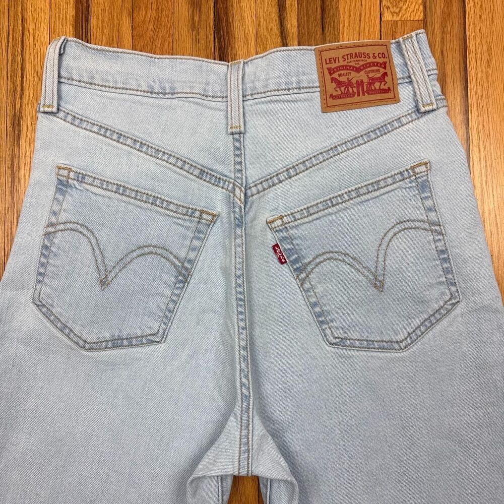 Levi-s Women's Blue Jeans - Picture 6 of 6